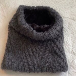 GAP Neck Scarf